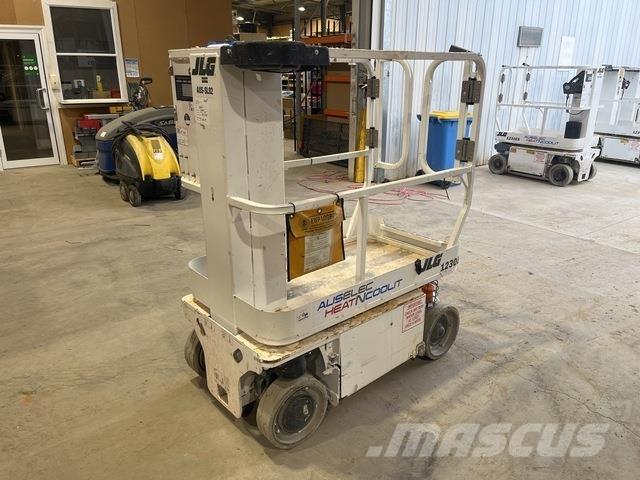 JLG 1230ES Vertikālie pacēlāji