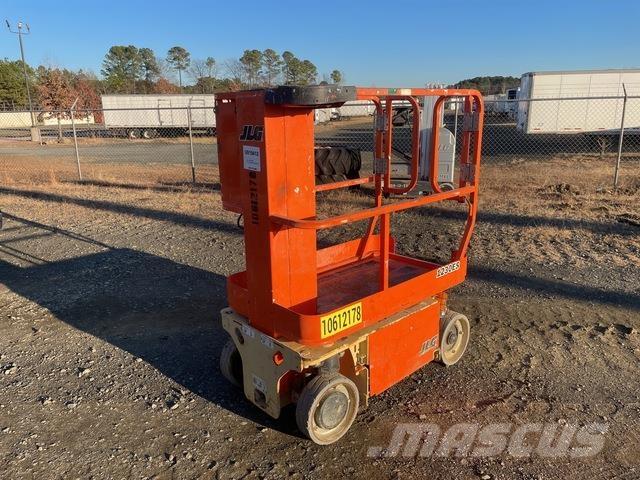 JLG 1230ES Vertikālie pacēlāji