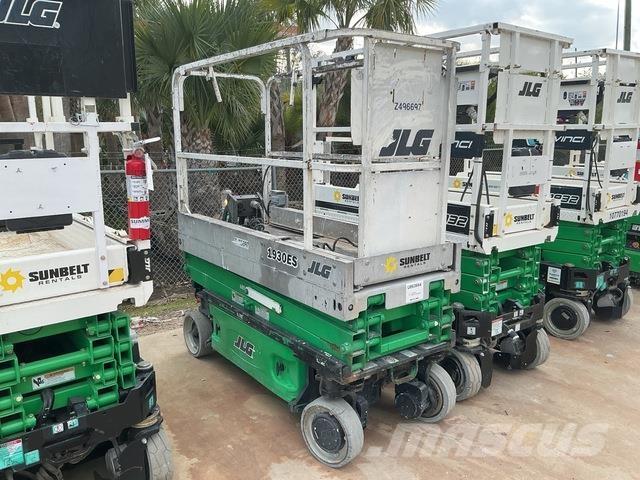 JLG 1930 ES Šķerveida pacēlāji