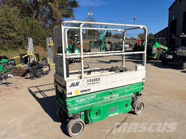 JLG 1930 ES Šķerveida pacēlāji