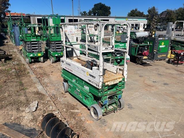 JLG 1930ES Šķerveida pacēlāji