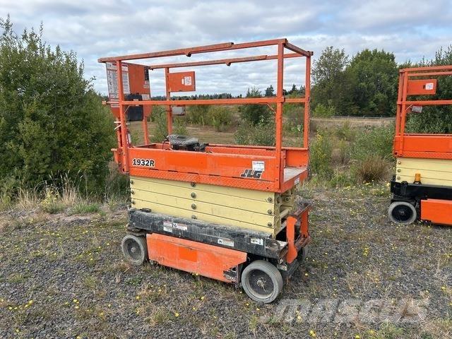 JLG 1932R Šķerveida pacēlāji
