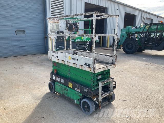 JLG 1932R Šķerveida pacēlāji