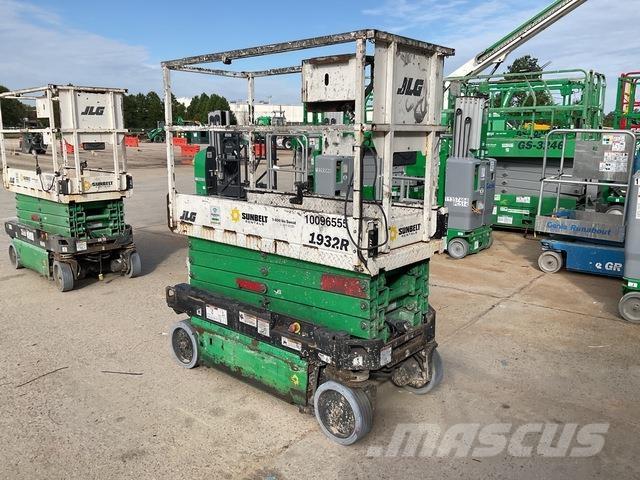 JLG 1932R Šķerveida pacēlāji