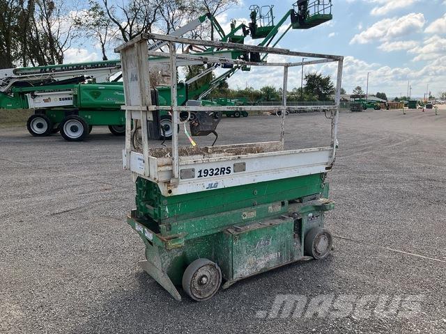 JLG 1932RS Šķerveida pacēlāji
