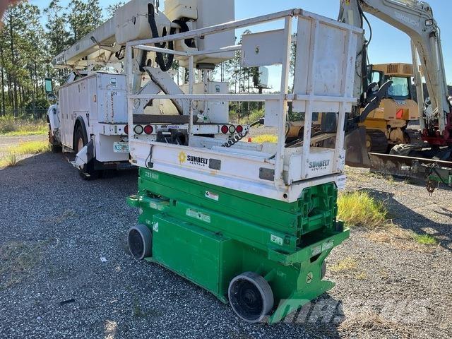 JLG 1932RS Šķerveida pacēlāji