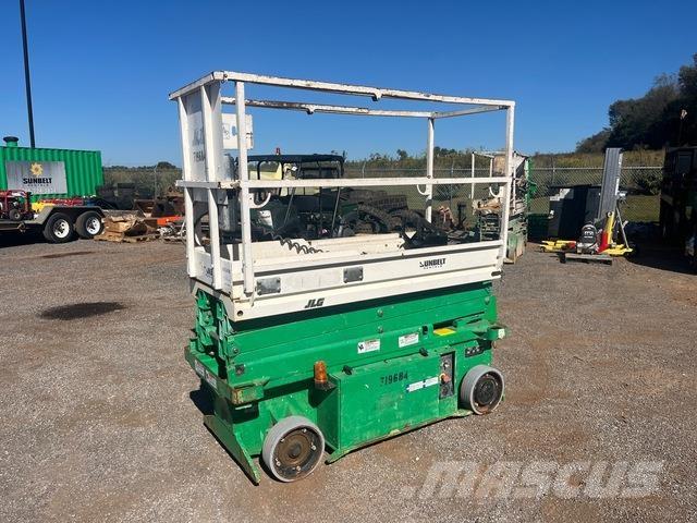 JLG 1932RS Šķerveida pacēlāji