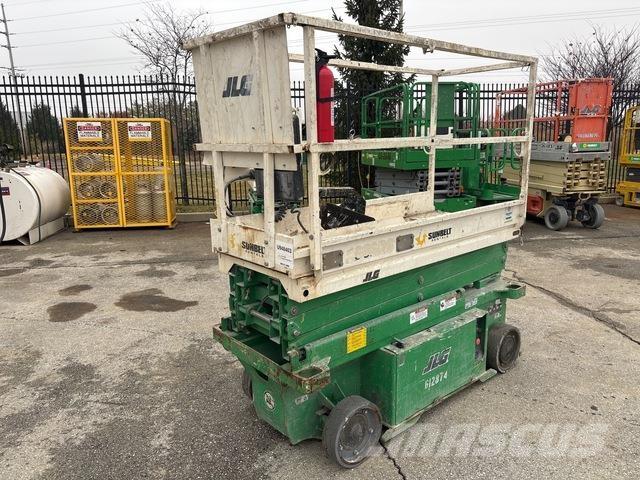 JLG 1932RS Šķerveida pacēlāji