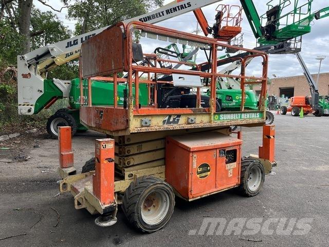 JLG 260 MRT Šķerveida pacēlāji
