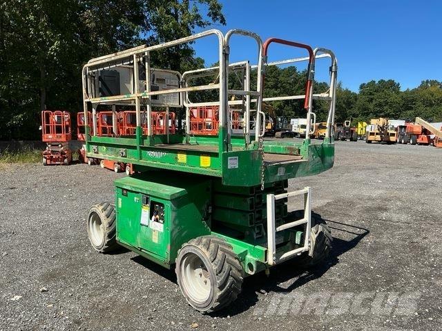 JLG 260MRT Šķerveida pacēlāji