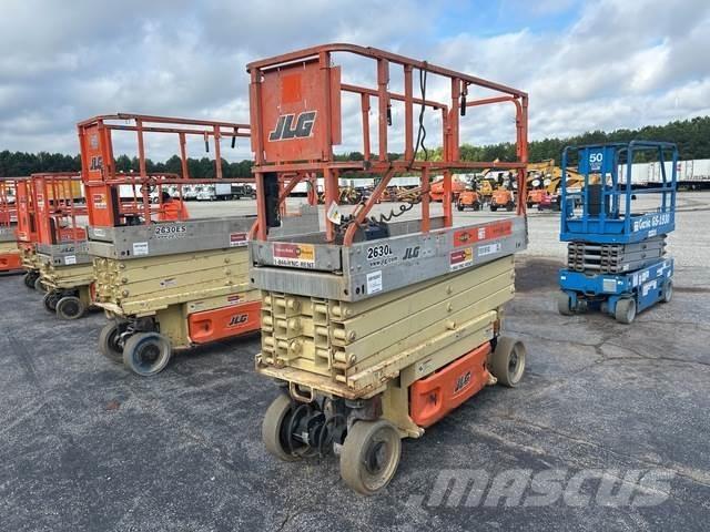 JLG 2630ES Šķerveida pacēlāji