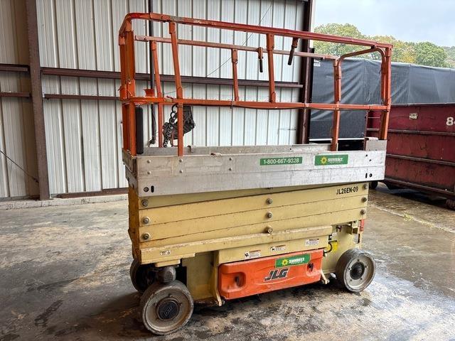 JLG 2630ES Šķerveida pacēlāji