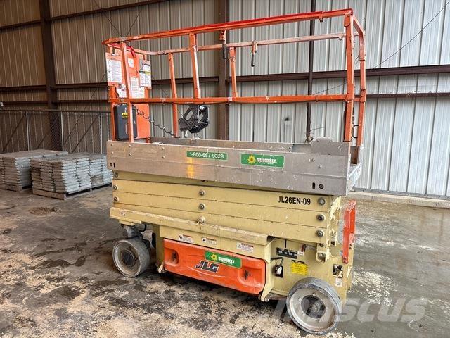 JLG 2630ES Šķerveida pacēlāji