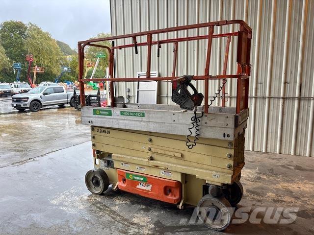 JLG 2630ES Šķerveida pacēlāji