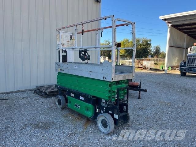 JLG 2630ES Šķerveida pacēlāji