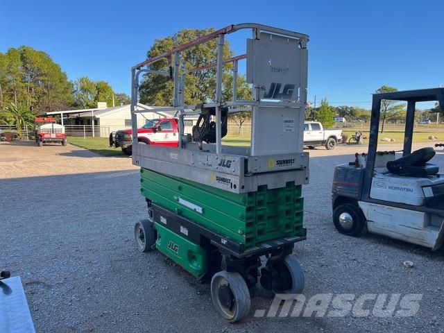 JLG 2630ES Šķerveida pacēlāji