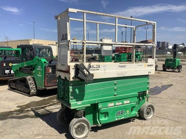 JLG 2632ES Šķerveida pacēlāji