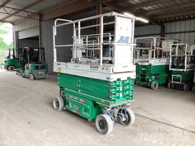 JLG 2632ES Šķerveida pacēlāji