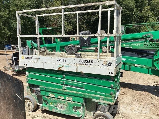 JLG 2632ES Šķerveida pacēlāji