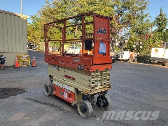 JLG 2632ES Šķerveida pacēlāji