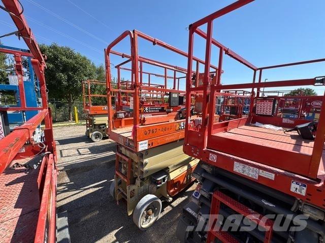 JLG 2632ES Šķerveida pacēlāji