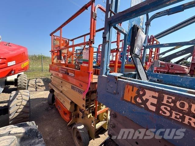 JLG 2632ES Šķerveida pacēlāji