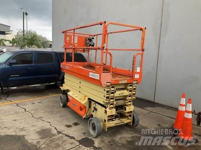 JLG 2646ES Šķerveida pacēlāji