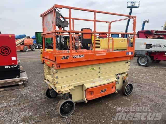 JLG 3246ES Šķerveida pacēlāji