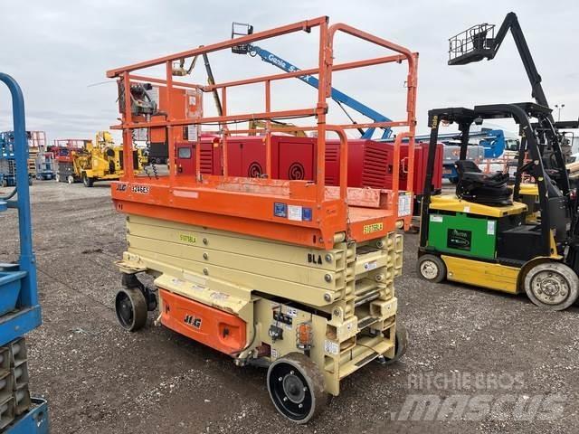 JLG 3246ES Šķerveida pacēlāji