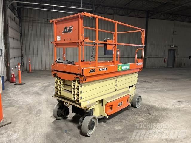 JLG 3246ES Šķerveida pacēlāji