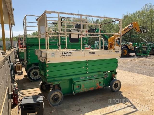 JLG 3246ES Šķerveida pacēlāji