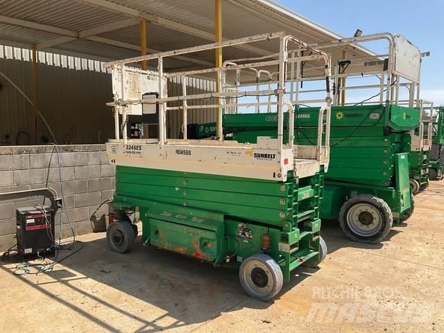 JLG 3246ES Šķerveida pacēlāji