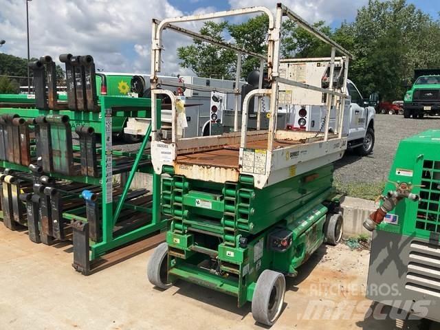 JLG 3246ES Šķerveida pacēlāji