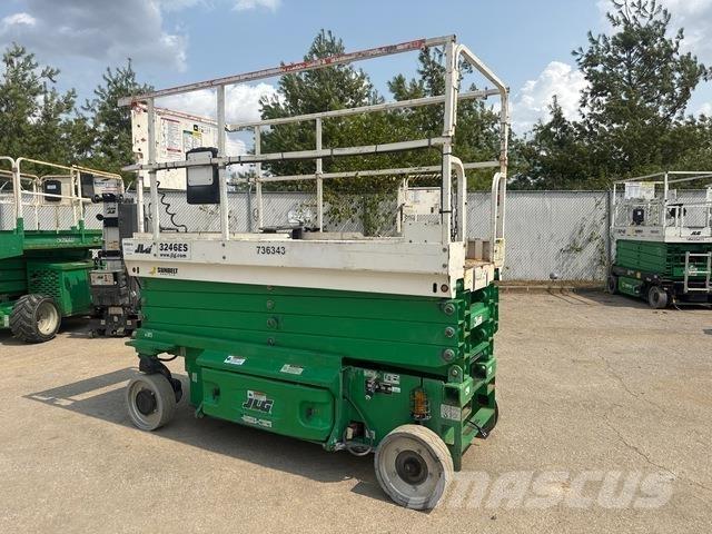 JLG 3246ES Šķerveida pacēlāji