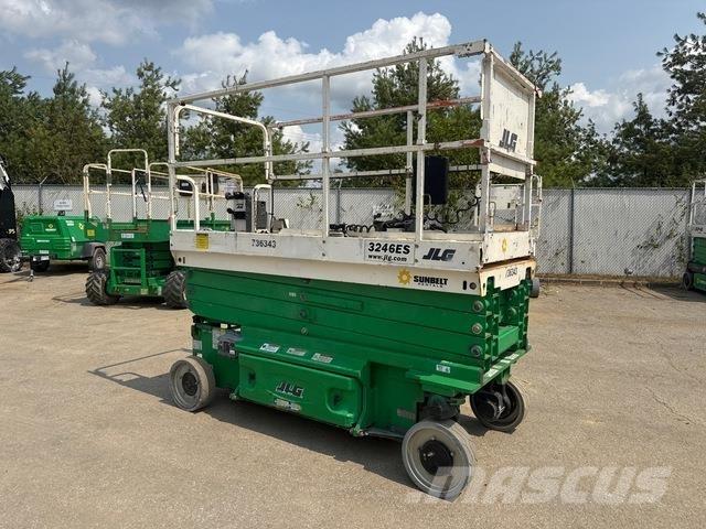 JLG 3246ES Šķerveida pacēlāji