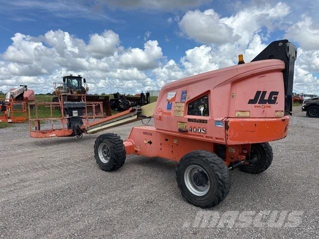 JLG 400S Teleskopiskie pacēlāji