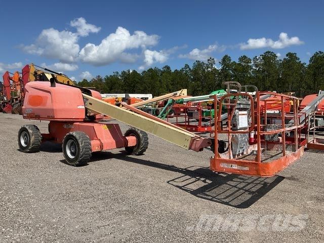 JLG 400S Teleskopiskie pacēlāji