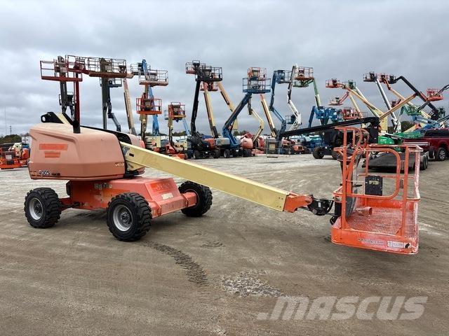 JLG 400S Teleskopiskie pacēlāji