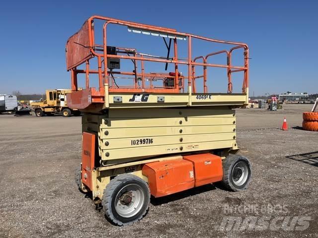 JLG 4069LE Šķerveida pacēlāji