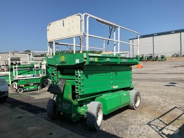 JLG 4069LE Šķerveida pacēlāji