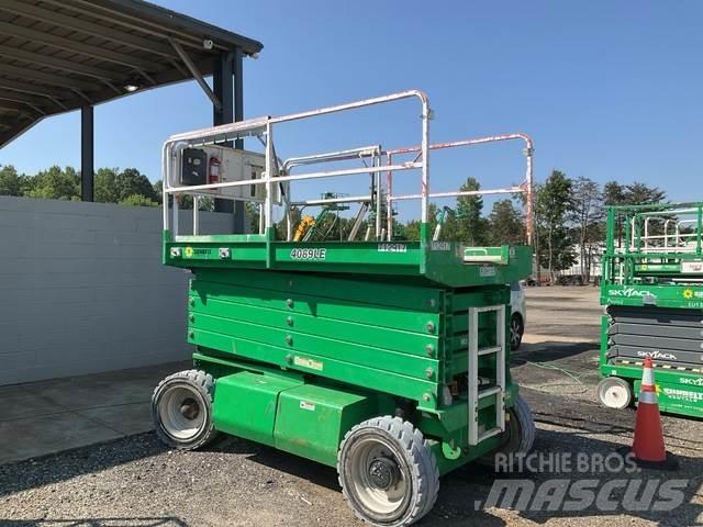JLG 4069LE Šķerveida pacēlāji