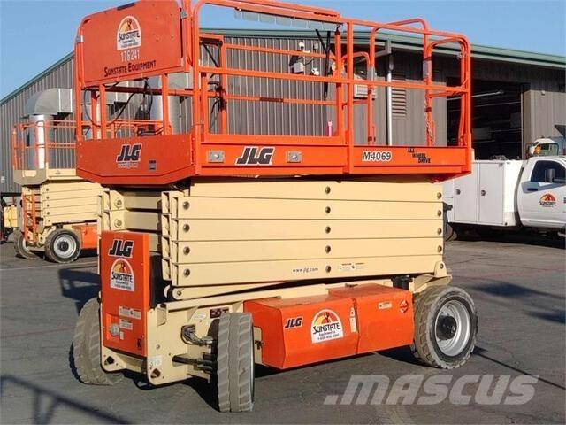 JLG 4069LE Šķerveida pacēlāji