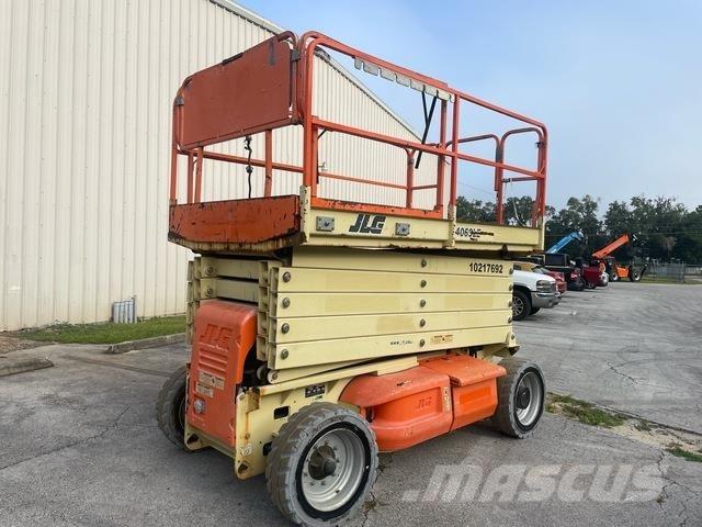JLG 4069LE Šķerveida pacēlāji