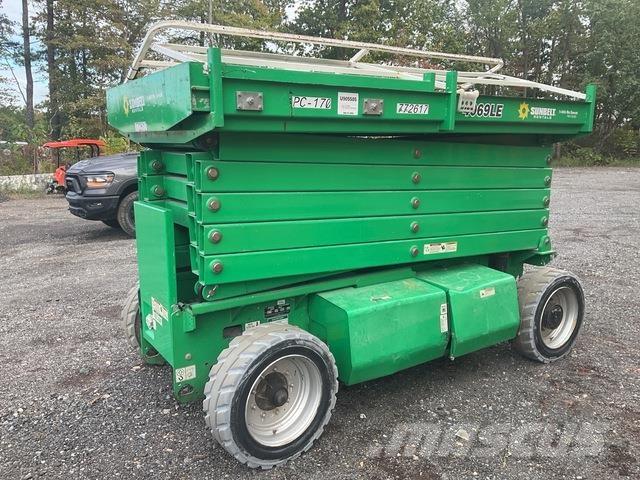 JLG 4069LE Šķerveida pacēlāji