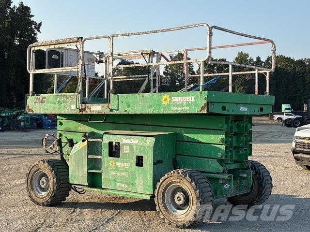 JLG 4394RT Šķerveida pacēlāji