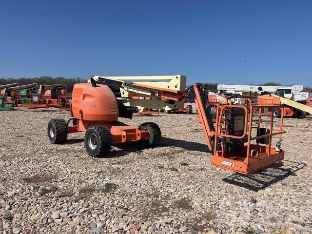JLG 450AJ Strēles pacēlāji