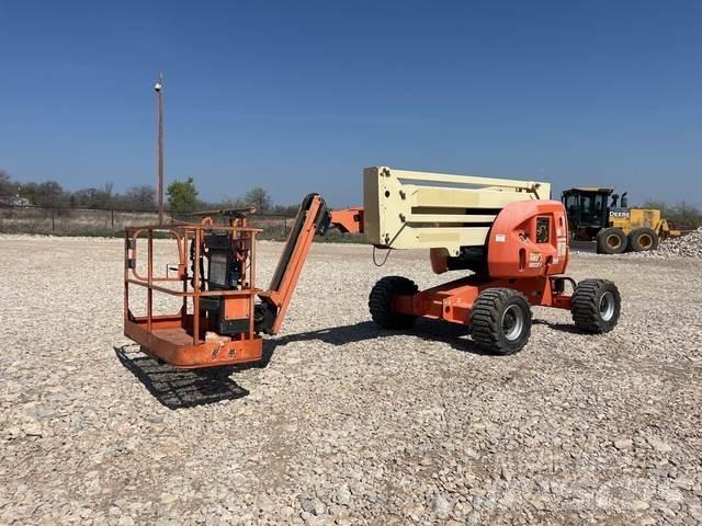 JLG 450AJ Strēles pacēlāji
