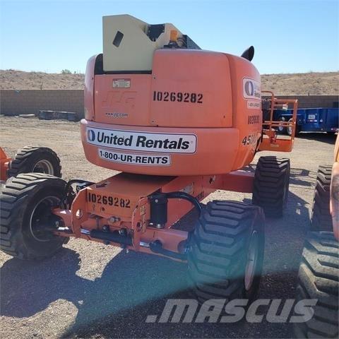 JLG 450AJ Strēles pacēlāji