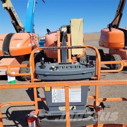 JLG 450AJ Strēles pacēlāji