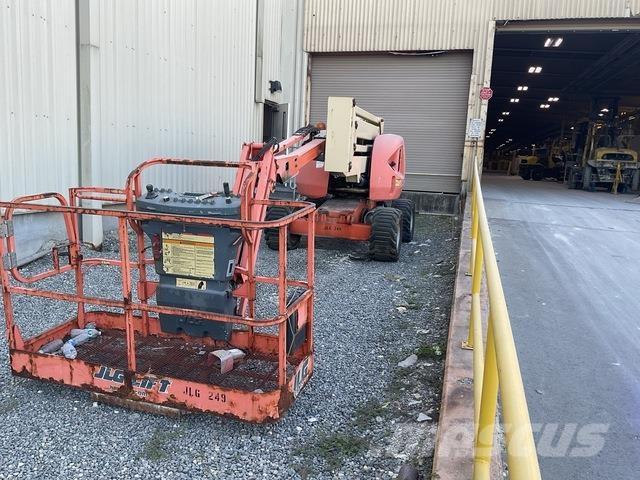 JLG 450AJ Strēles pacēlāji